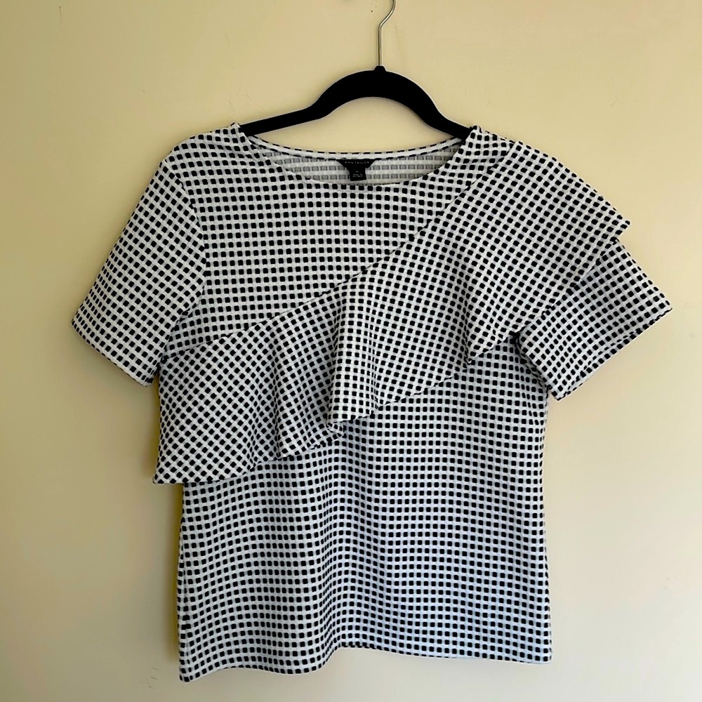 Ann Taylor Black/White Short Sleeve Top - Size XS